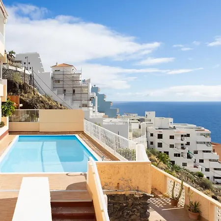 Daire Home2book Amazing Sea Views, Terrace & Pool