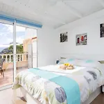 Apartman Home2book Amazing Sea Views, Terrace & Pool *