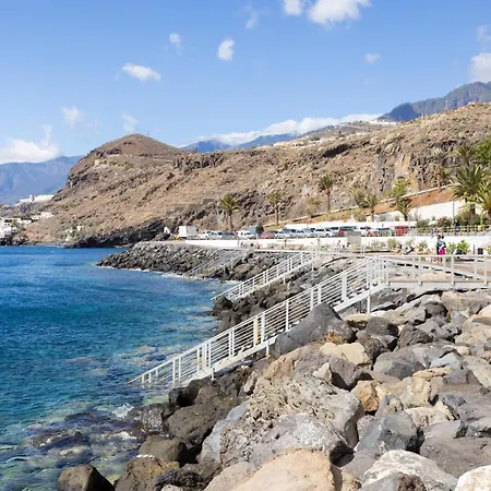 Apartman Home2book Amazing Sea Views, Terrace & Pool